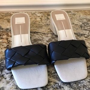 Very nice sandals great for summer
